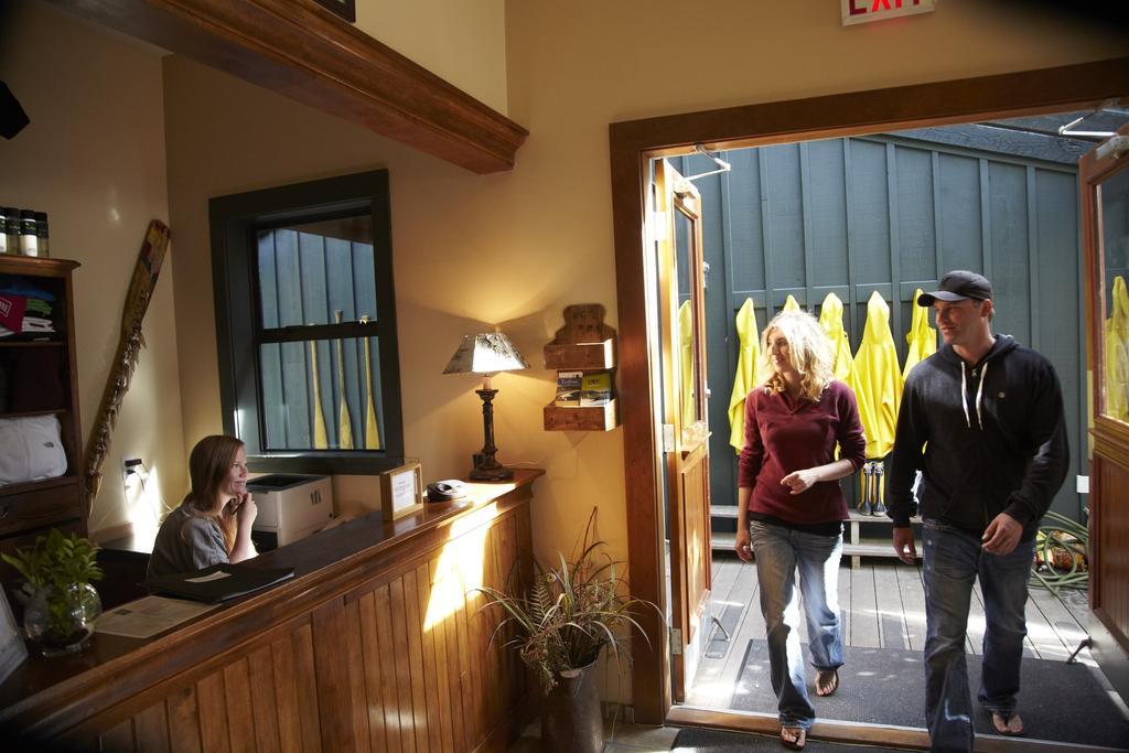 Middle Beach Lodge Tofino Exterior photo